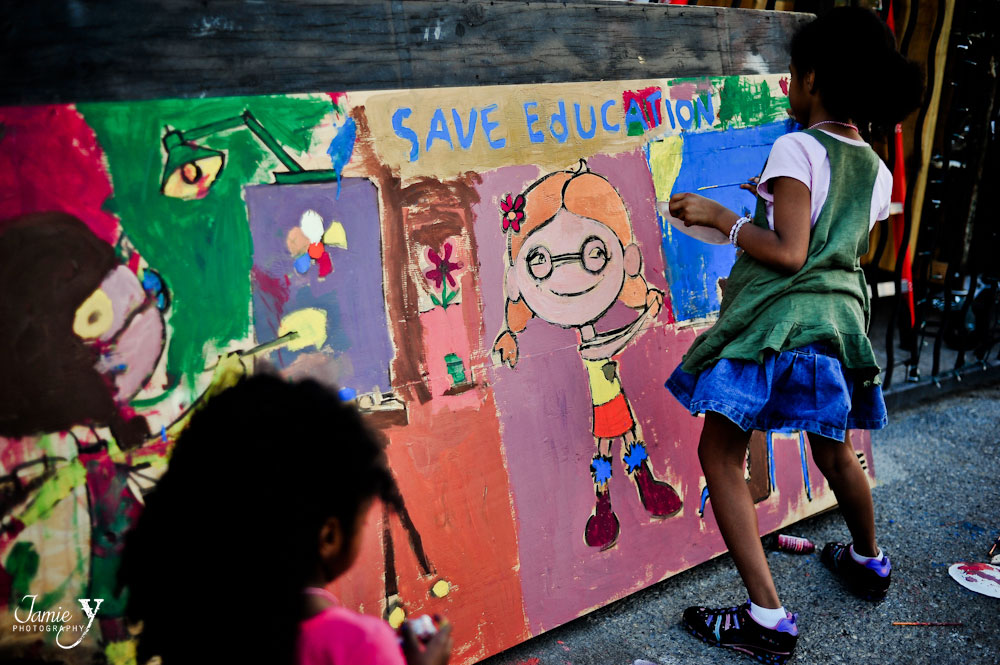kids painting save education at 18b arts festival in las vegas