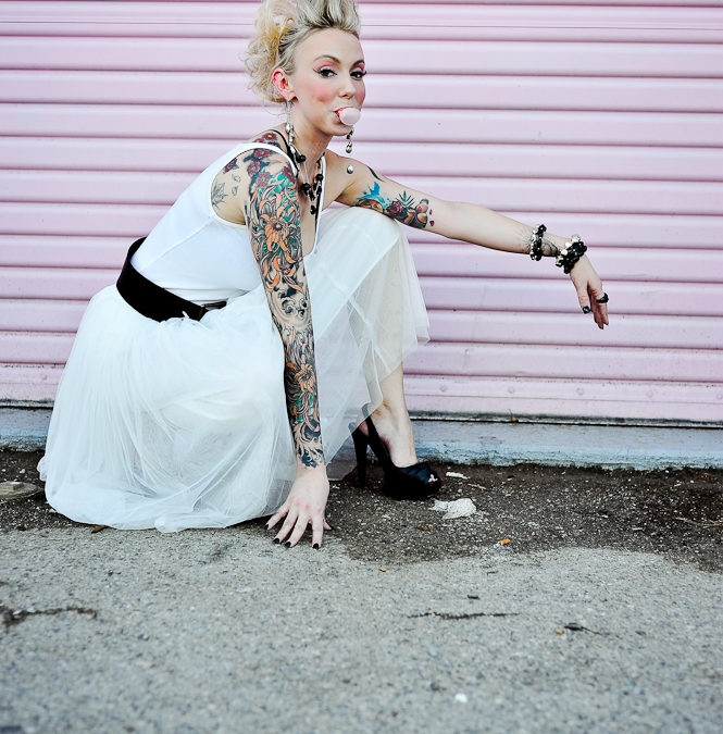 Badass BubbleGum Bride | Fun Styled Trash The Dress Shoot | Las Vegas Wedding Photographer