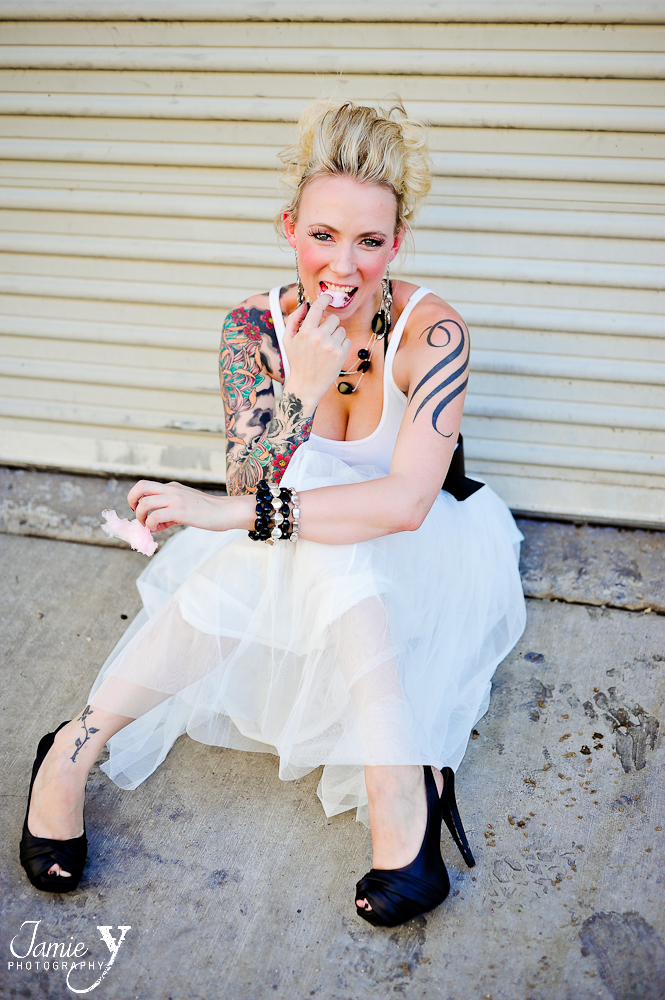 punk rock las vegas bride eating cotton candy photography