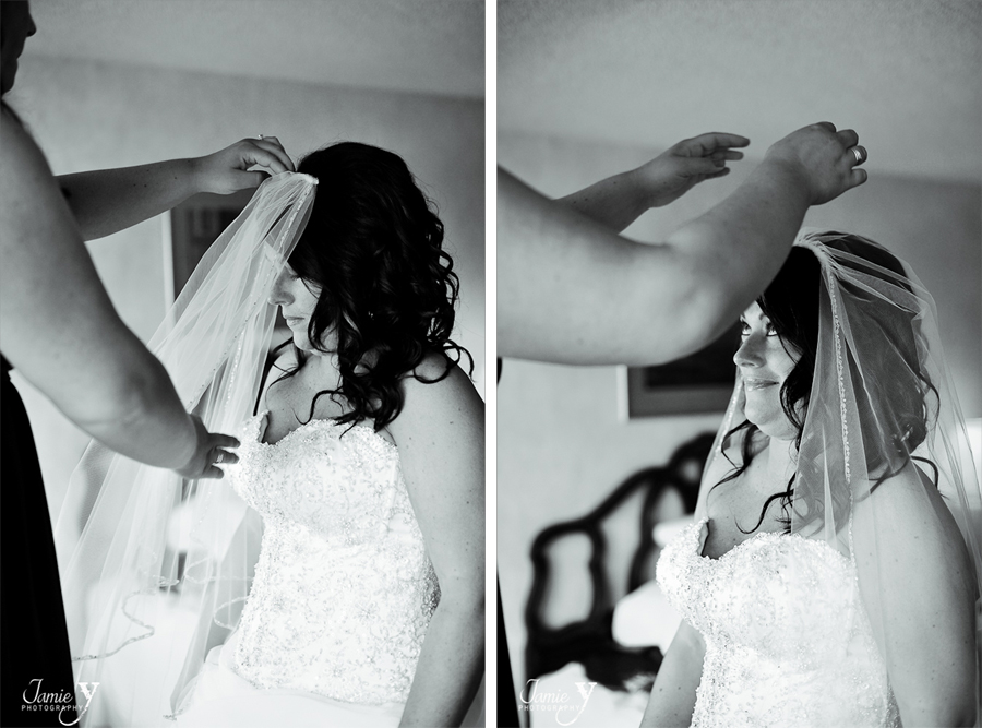 picture of bride getting her veil put on before vegas wedding