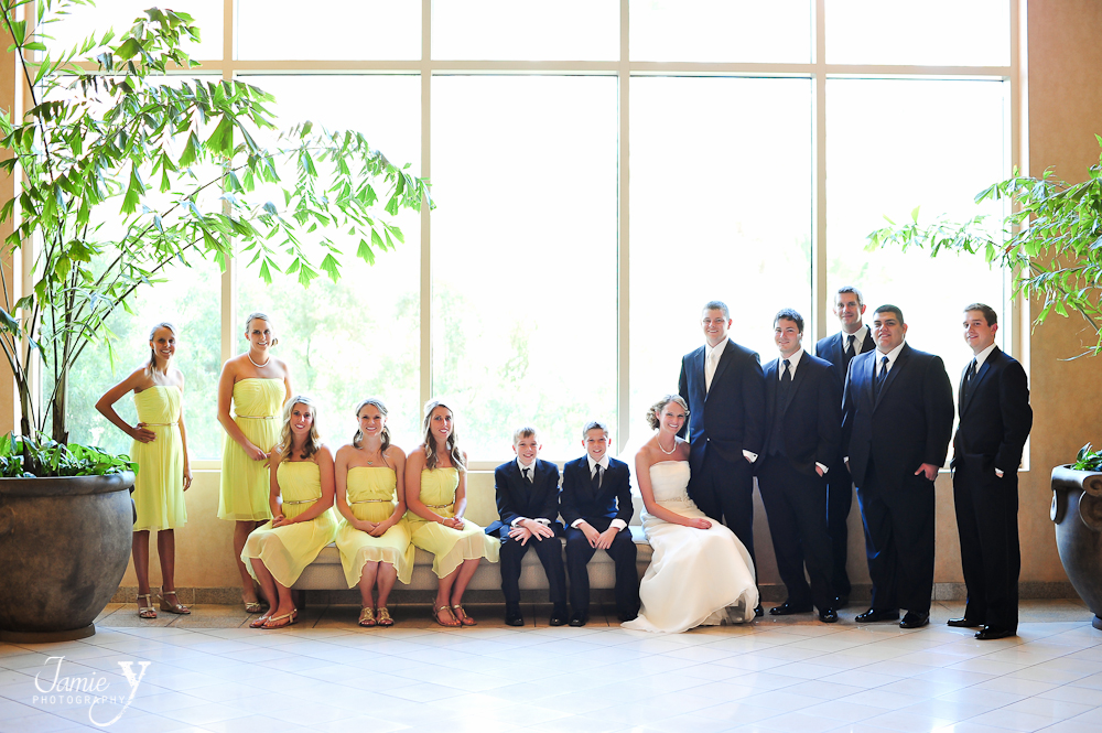 large group bridal party photograph