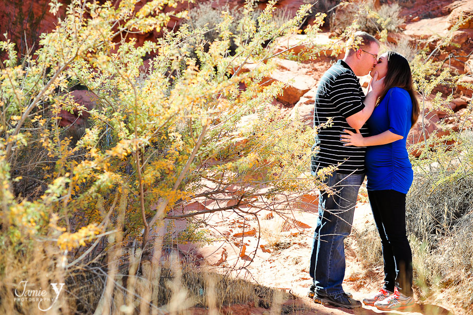 Portrait Session | Mahailey & Mark | Valley Of Fire & Neon Museum