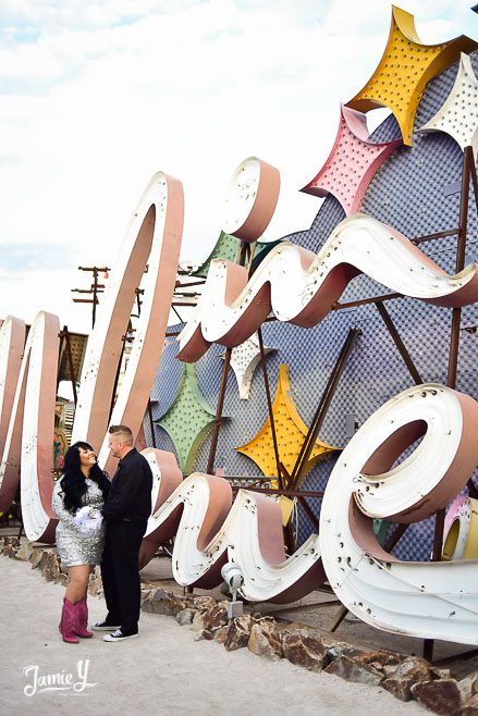 neon-museum-wedding-2