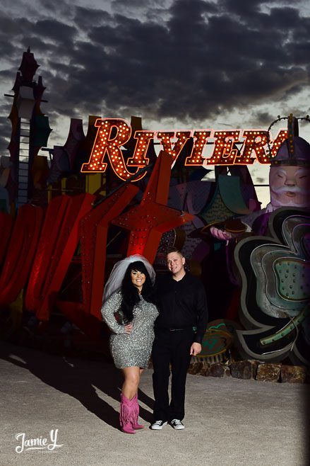 neon-museum-wedding-21