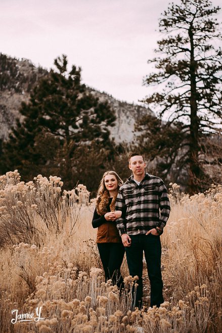 winter-engagement-photos-28