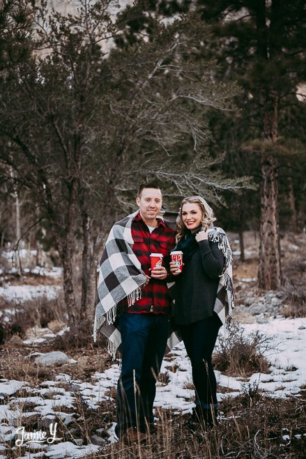 winter-engagement-photos-4