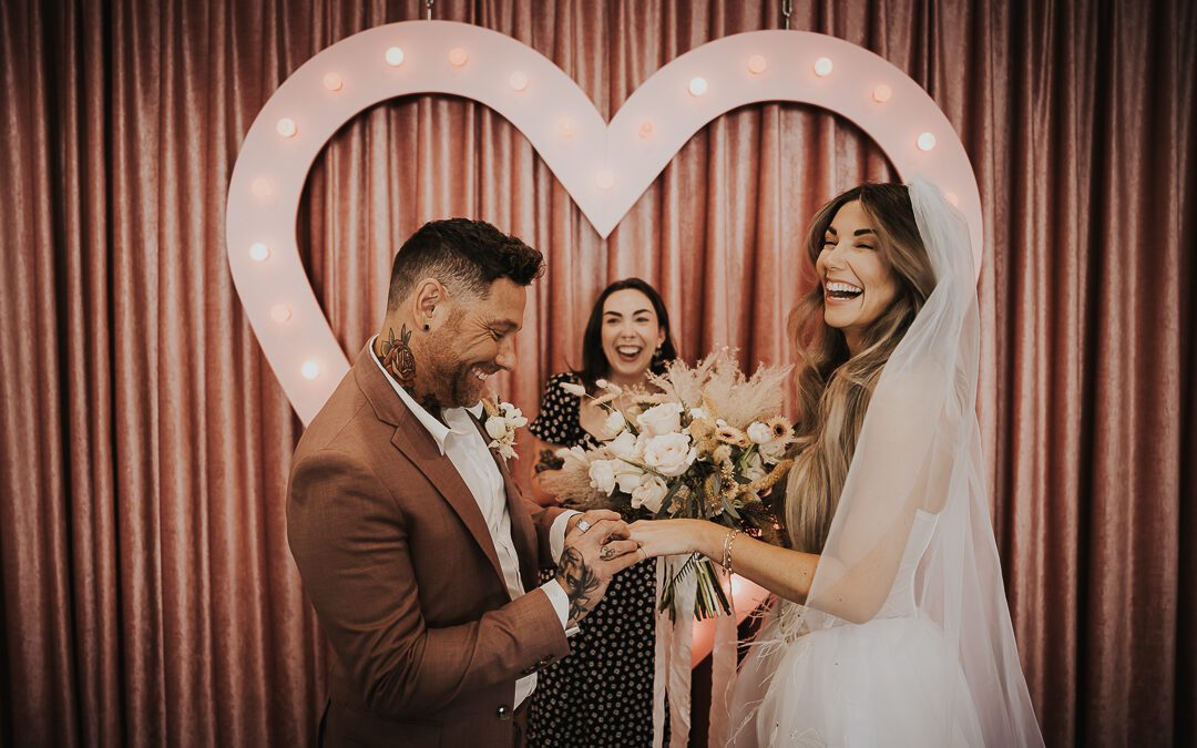 Las Vegas Elopement Guide (2026): Locations, Cost, and How to Plan an Intimate Wedding
